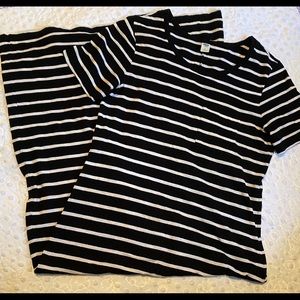 Old navy black/white striped tshirt dress w/pocket